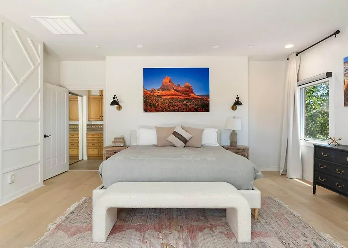 Holiday home Space Views & Sunsets Yours