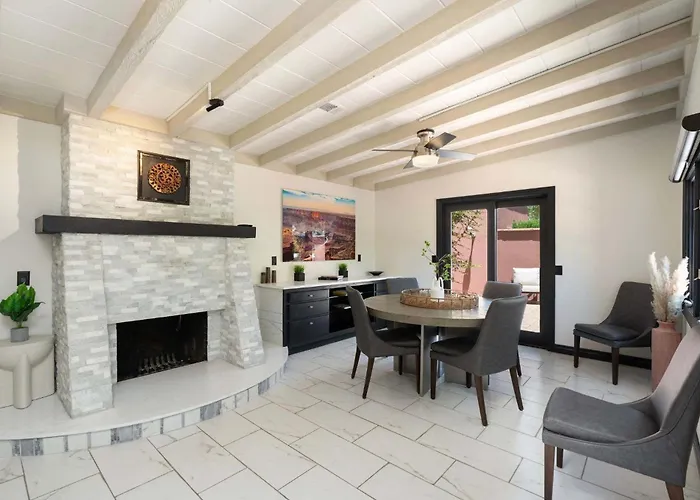 Holiday home Space Views & Sunsets Yours *