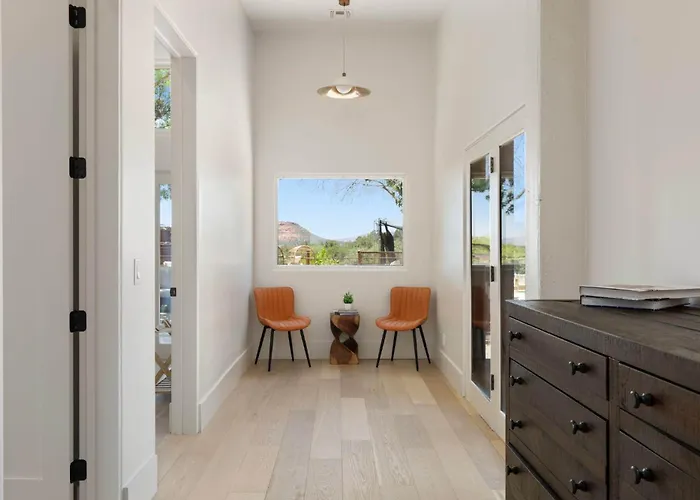 Holiday home Space Views & Sunsets Yours