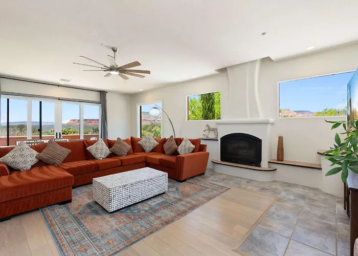 Holiday home Space Views & Sunsets Yours *