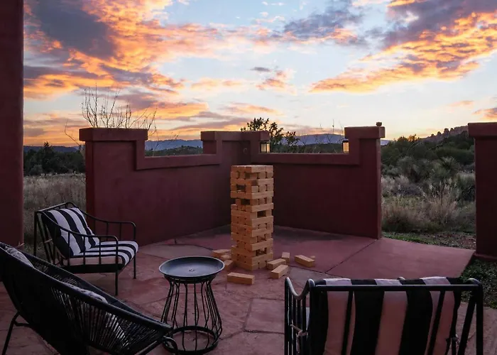 Holiday home Space Views & Sunsets Yours